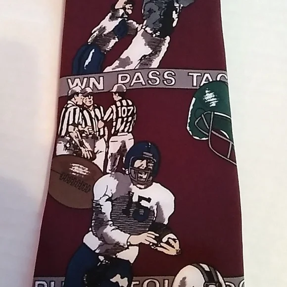 Football Tie - Picture 5 of 9